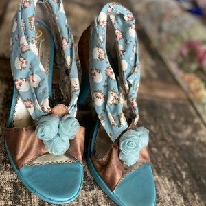 New W/O Box Poetic License Platform Heels-Size 9 (EU40)-Bridgerton-Style